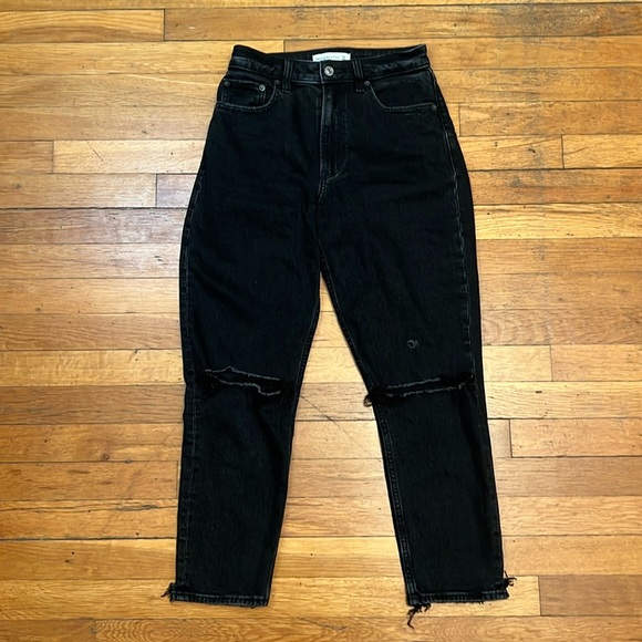 Abercrombie & Fitch Curve Love Mom High Rise Jeans, size 24 - Picture 2 of 11